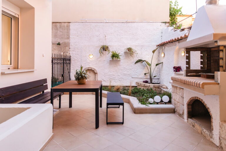 AURELIA CHANIA CRETE GREECE AIRBNB RESIDENCE RENTAL (33)